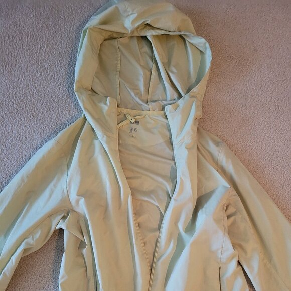 Uniqlo Pocketable UV Protection Parka - Picture 1 of 3